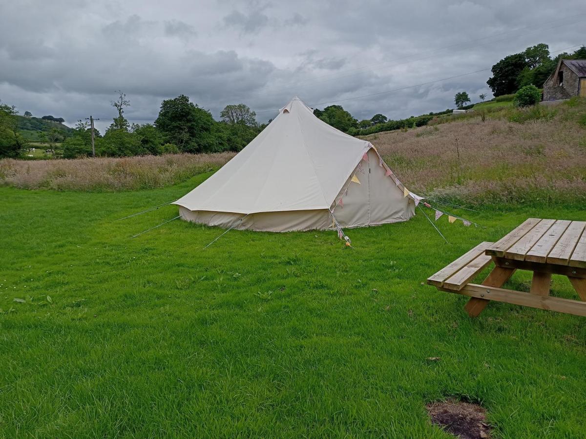 Oak Tree Farm Hotel Llanfynydd Luaran gambar